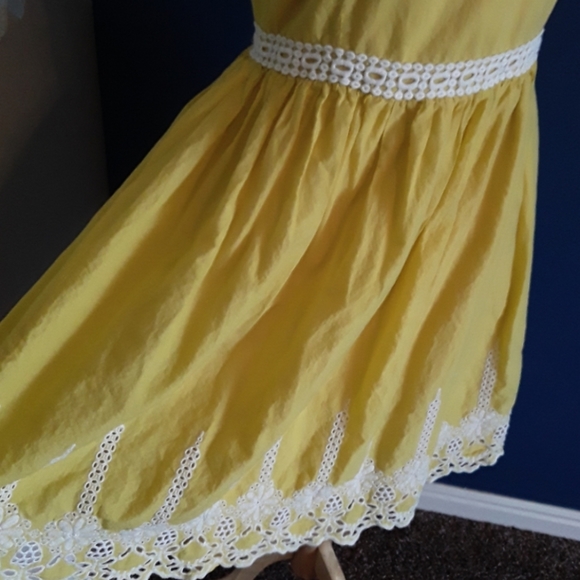 Cheerful downeast women short sleeve modest dress - Picture 7 of 8